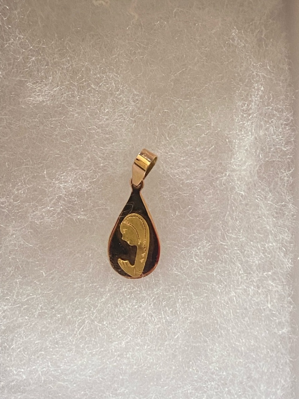 💛NWOT 18KT Antique Solid Gold Virgin Mary Teardrop Pendant - Religious Jewelry
